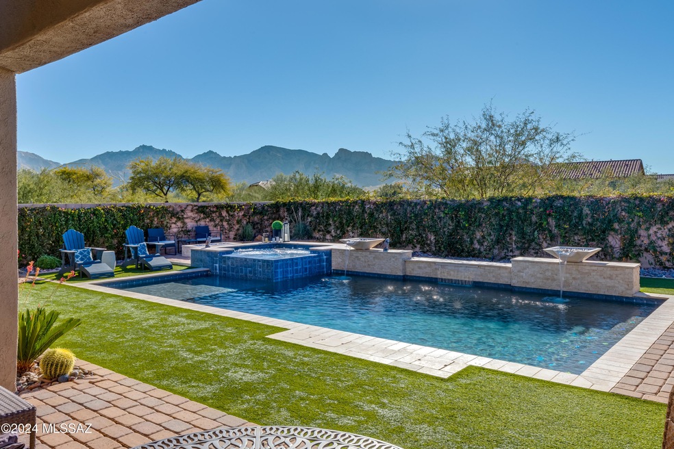Pool, Spa, Catalina Mountain Views