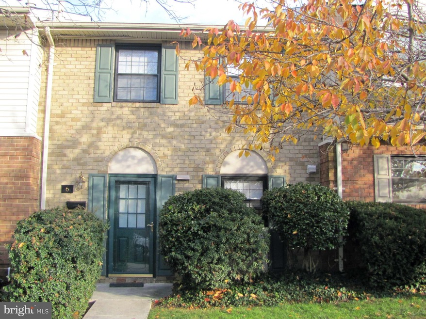 6 Alanbrooke Ct, Towson, MD 21204 - photo 1