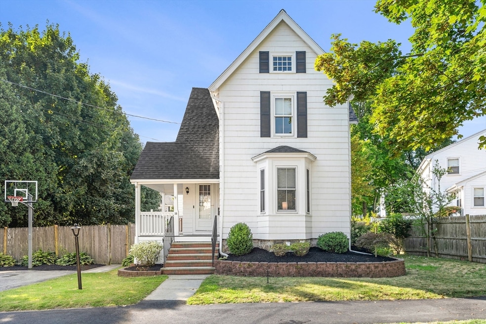 Pending $839,900