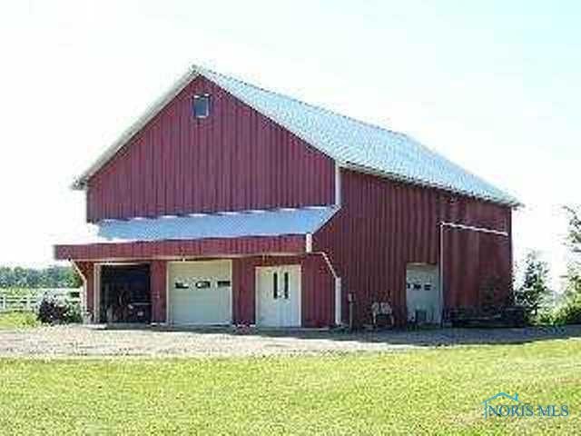 21871 Bradner Rd, Luckey, OH 43443 - photo 1