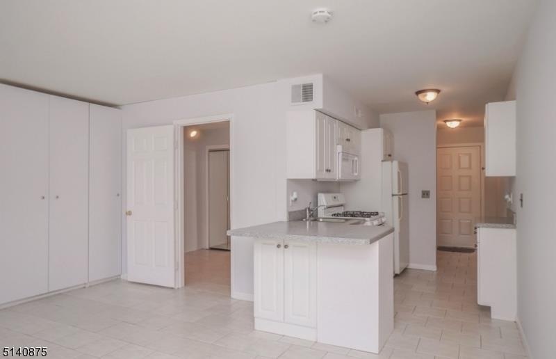 2 Snowbird Ct, Vernon, NJ 07462 - photo 1