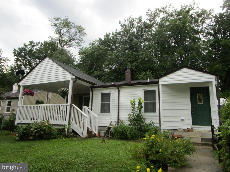 12228 Valleywood Dr, Silver Spring, MD 20902 - photo 1