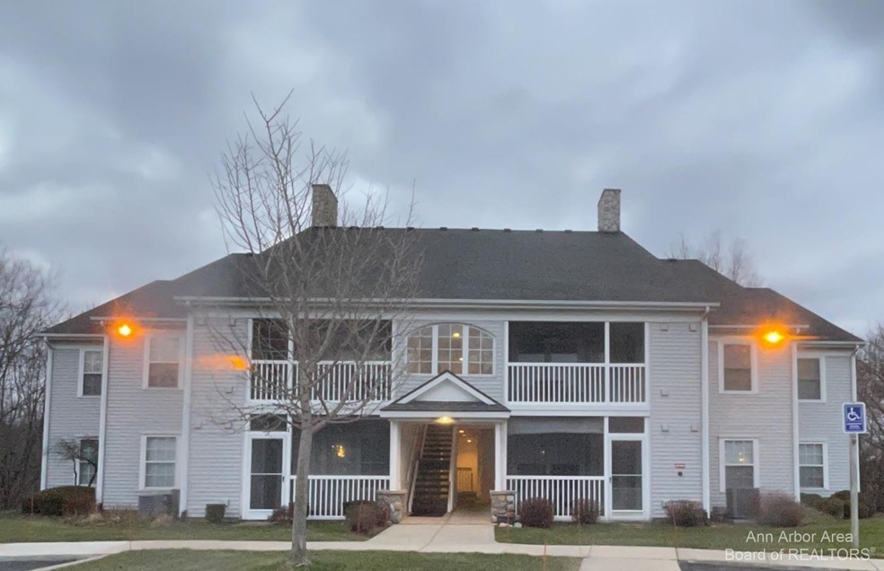4707 Inverness St unit 64, Dexter, MI 48130 - photo 1