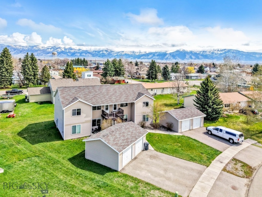Welcome to 904 Jeanette Place Unit 4 in Belgrade,