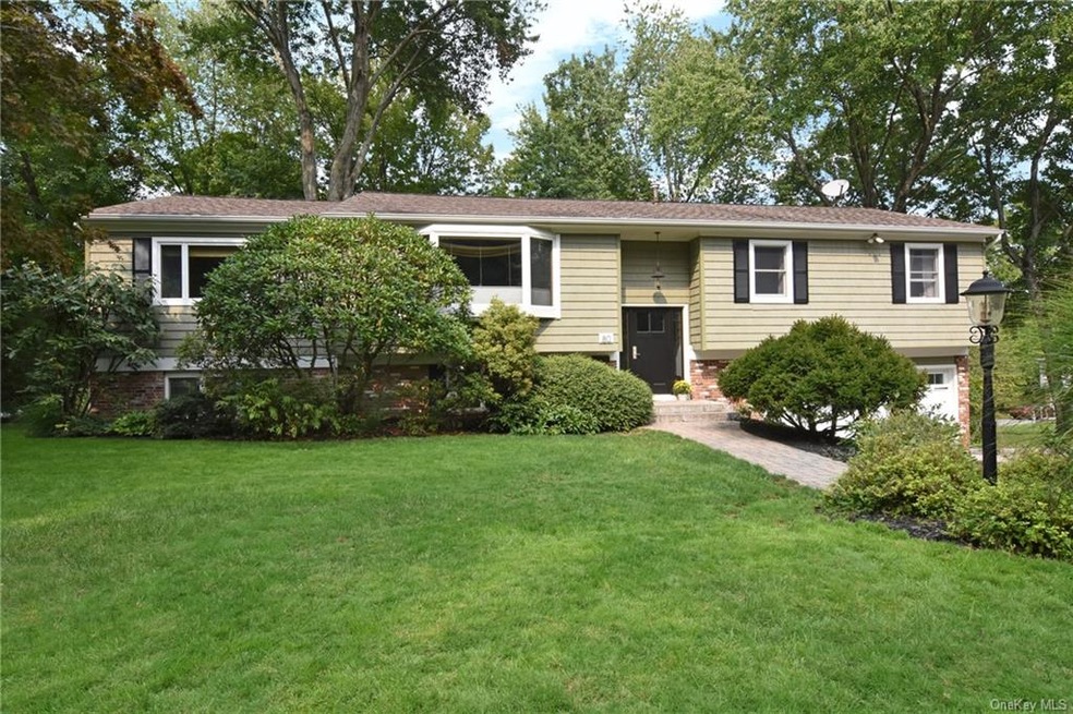 80 Stephens Dr, Tarrytown, NY 10591 - photo 1