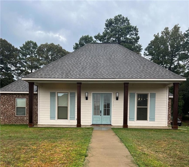 325 St Landry Dr, Pineville, LA 71360 - photo 1
