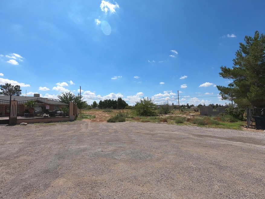 731 Cobre St, Horizon City, TX 79928 - photo 1