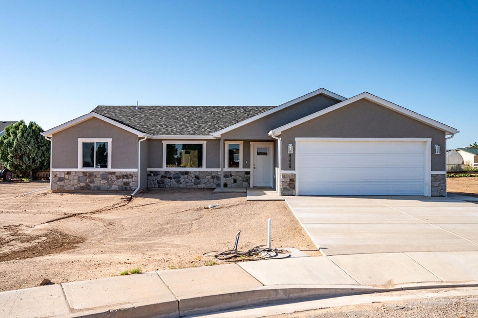 4224 N 2375 W-10