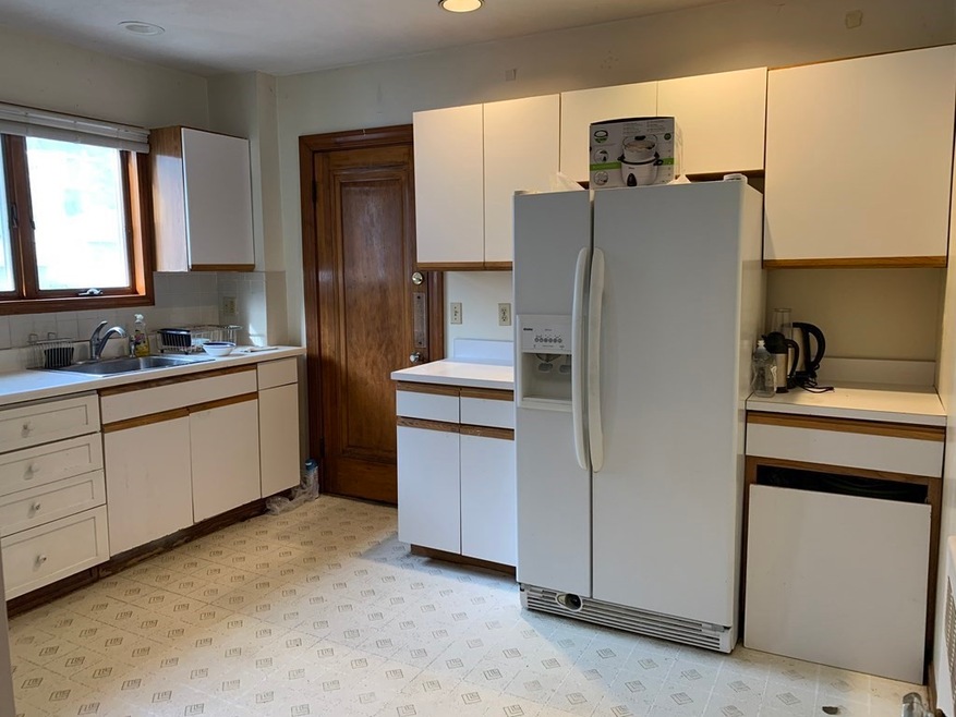 23 Menotomy Rd unit 1, Arlington, MA 02476 - photo 1