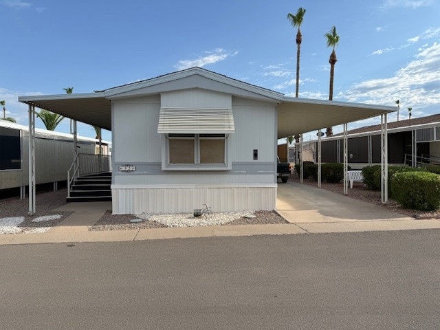 205 S Higley Rd unit 32, Mesa, AZ 85206 - photo 1