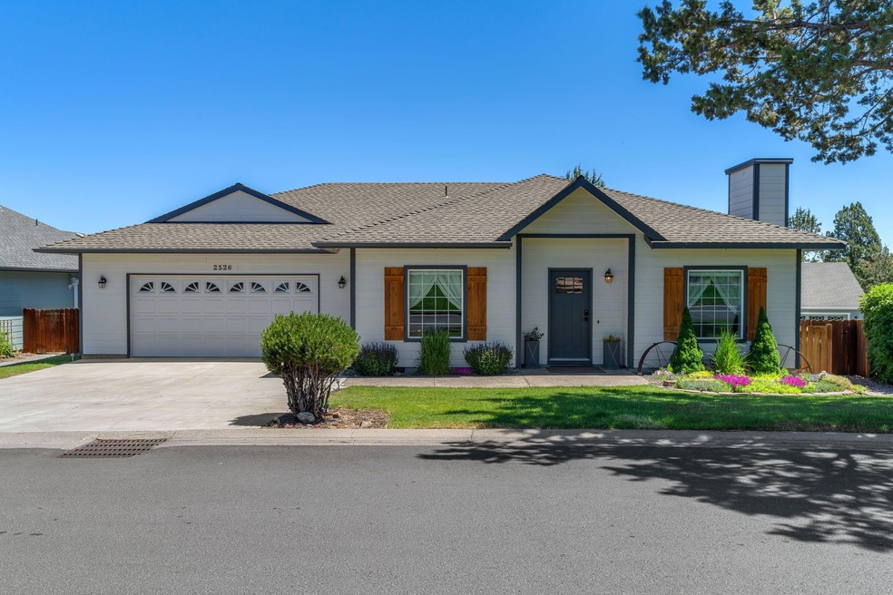 2526 Sw Valleyview Dr. Redmond