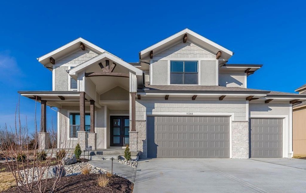 9263 Carbondale St, Lenexa, KS 66227 - photo 1