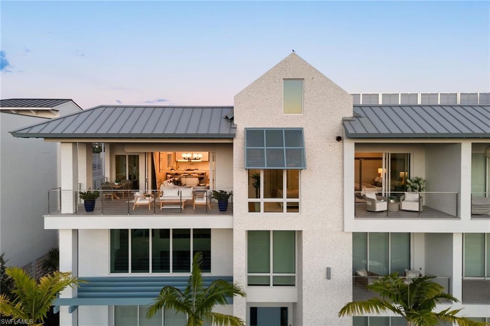 201 8th St S unit 301, Naples, FL 34102 - photo 1