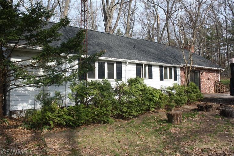 807 Witters Ct, Portage, MI 49024 - photo 1