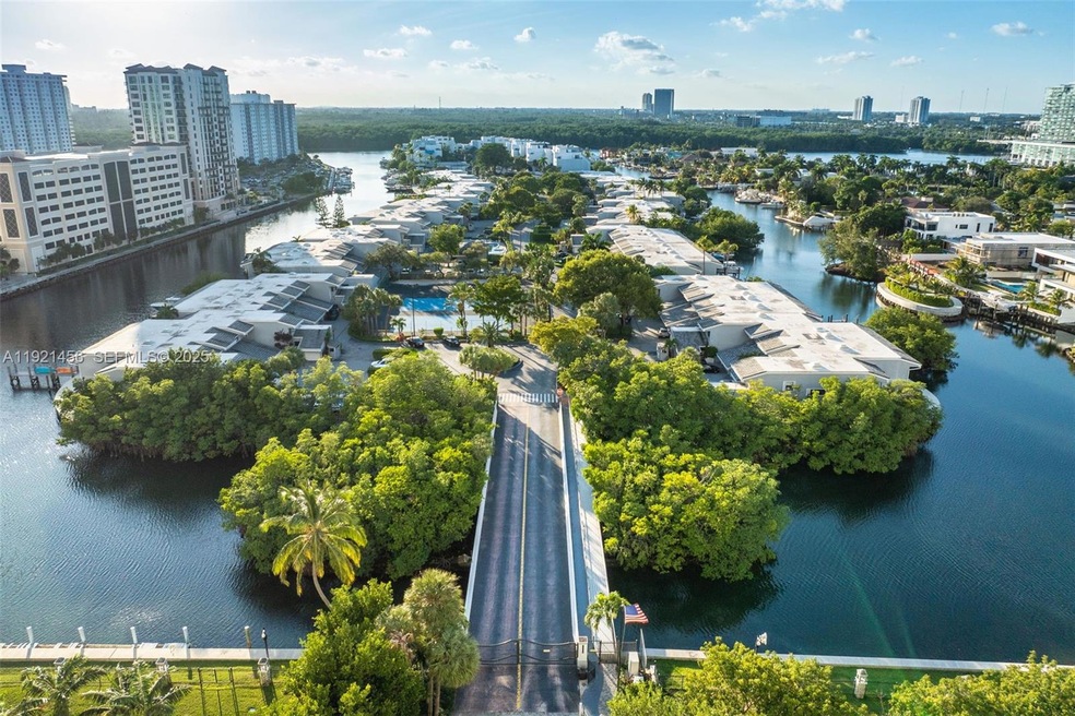 429 Poinciana Dr unit 1415, Sunny Isles Beach, FL 33160 - photo 1