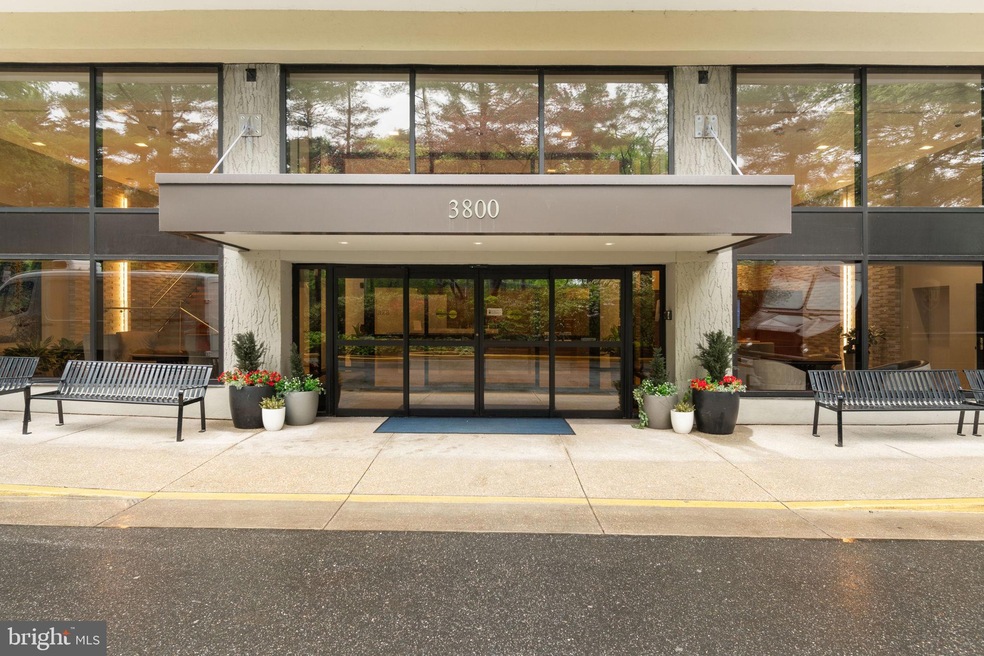 Lakeside Plaza Condominium unit 918, Baileys Crossroads, VA 22041 - photo 1