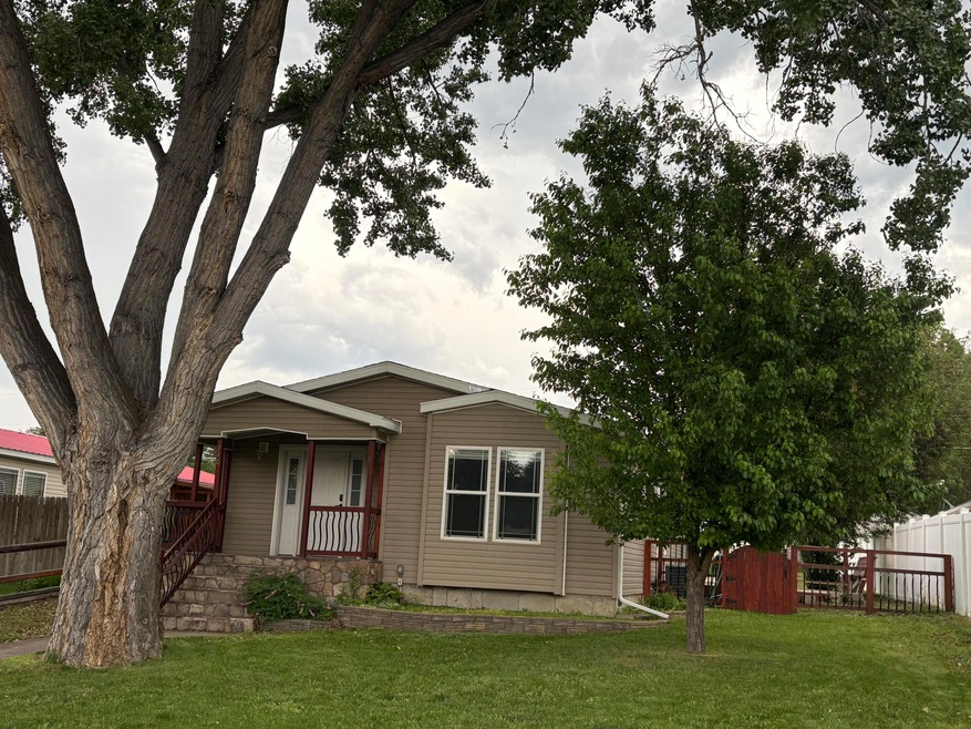 740 N Adams Avenue