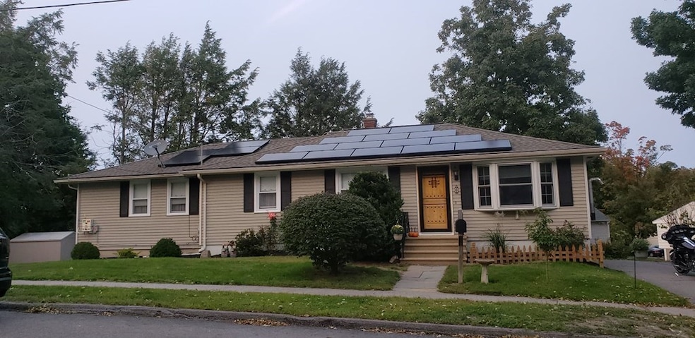 6 Bowling Green Ln, Worcester, MA 01602 - photo 1