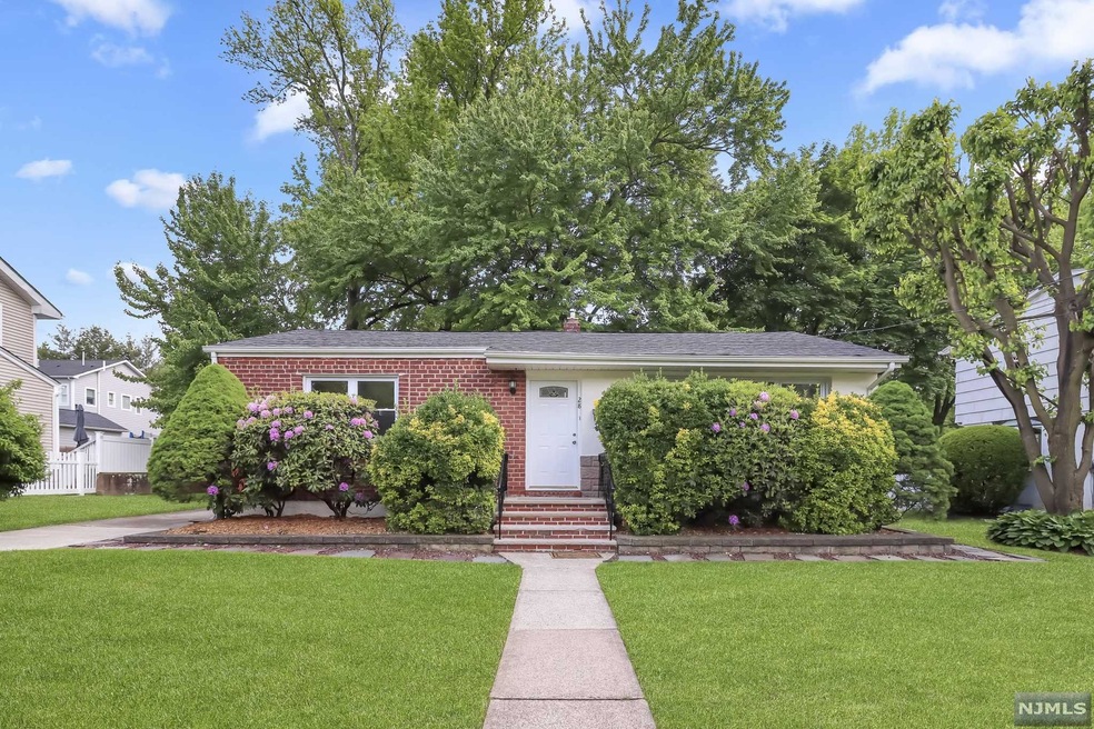 28 Maple St, Cresskill, NJ 07626 - photo 1