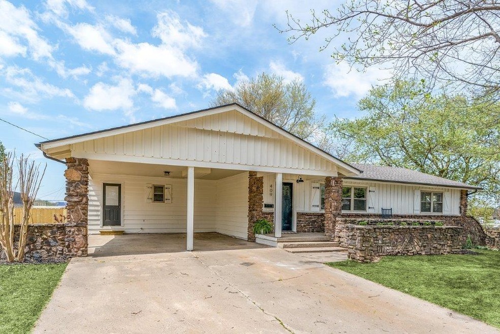 409 NW H St, Bentonville, AR 72712 - photo 1