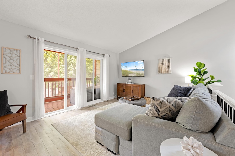 3739 Foss Rd unit 23, Columbia Heights, MN 55421 - photo 1