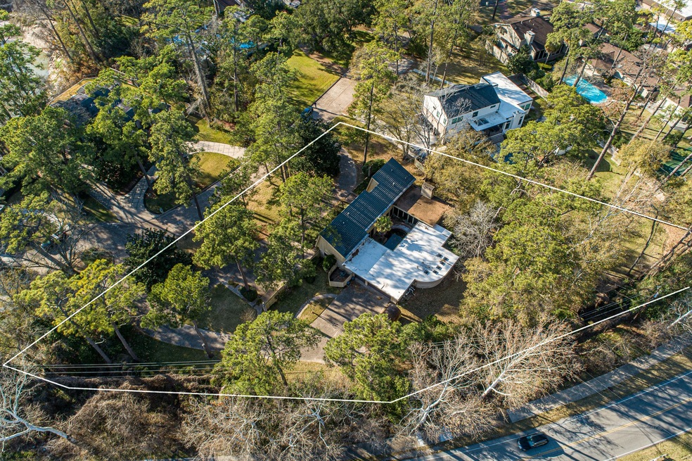 6 Memorial Point Ln, Houston, TX 77024 - photo 1