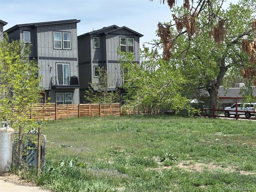 For Sale $800,000 • Co-Listing Agent