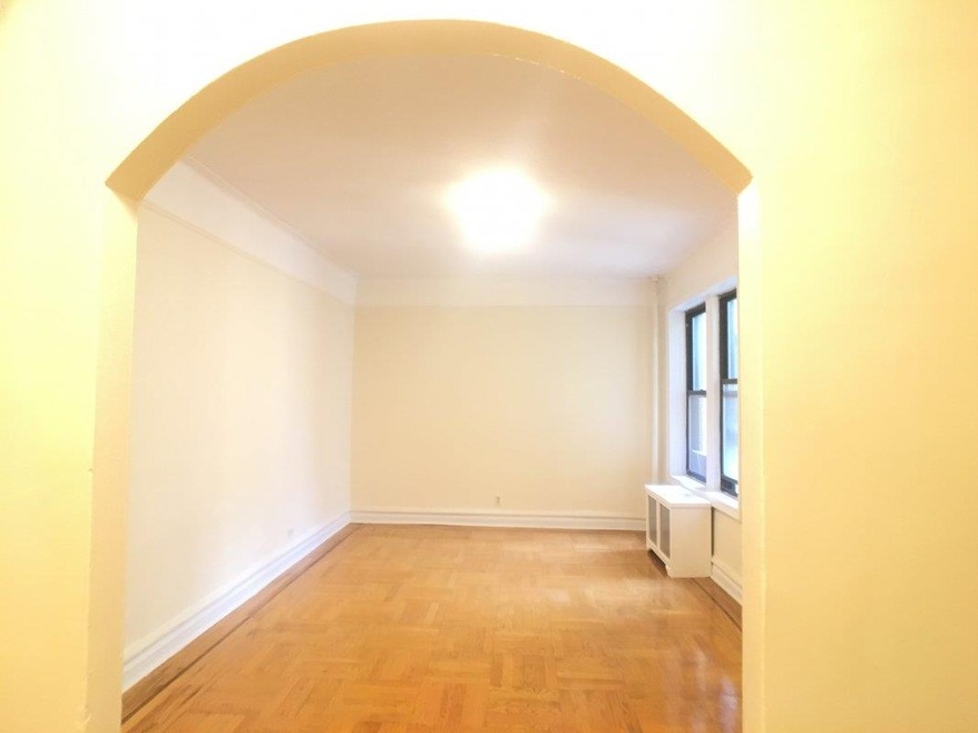 213 Bennett Ave unit 3-C2, New York, NY 10040 - photo 1