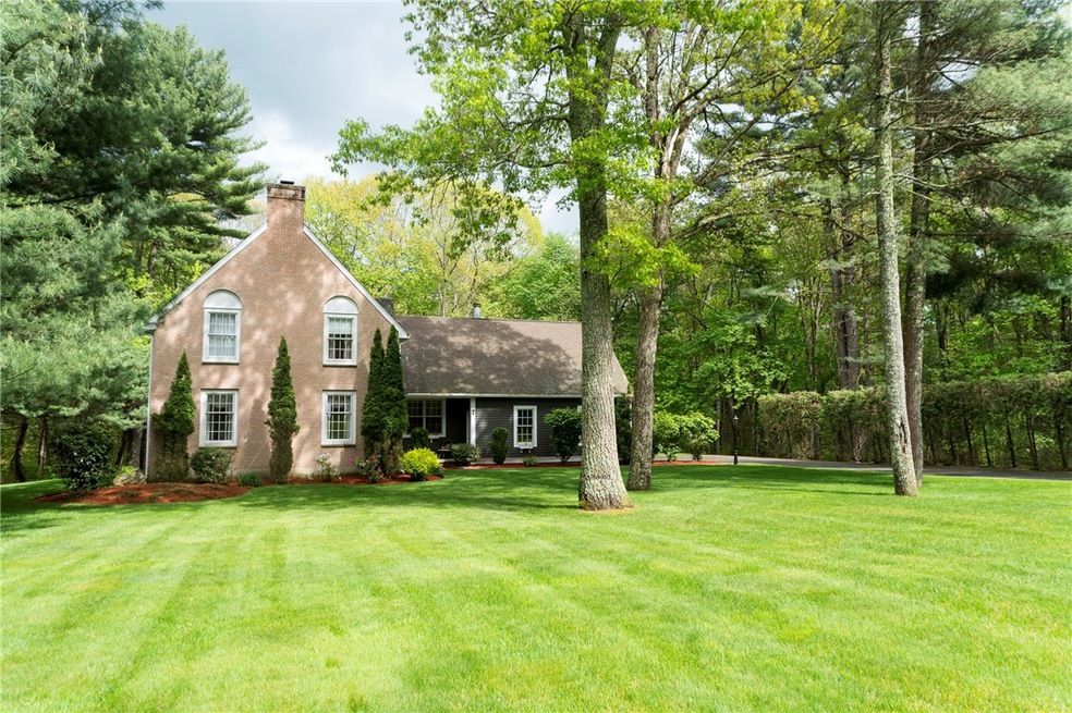 7 Bourget Ct, North Smithfield, RI 02896 - photo 1