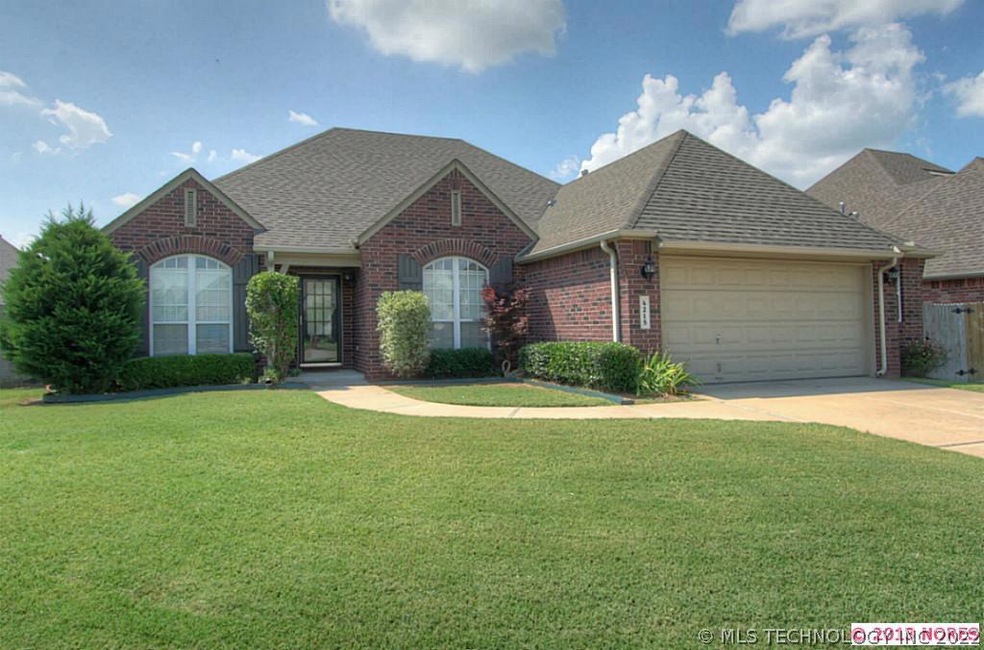 Welcome home! Great curb appeal in a lovely neighb
