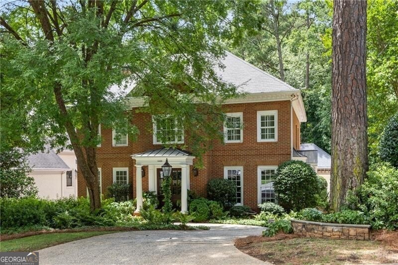 Sold $1,610,000 • Co-Listing Agent