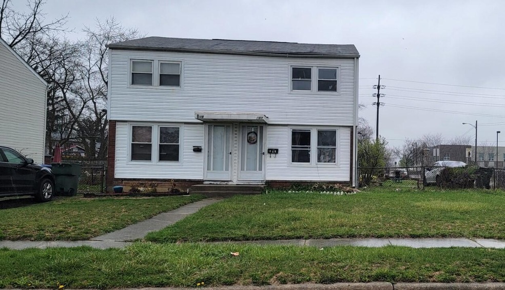 897-899 Wedgewood Dr, Columbus, OH 43228 - photo 1