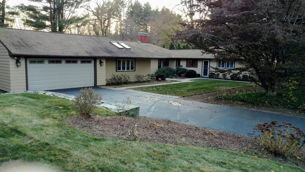 5 Blossom Ln, Weston, MA 02493 - photo 1