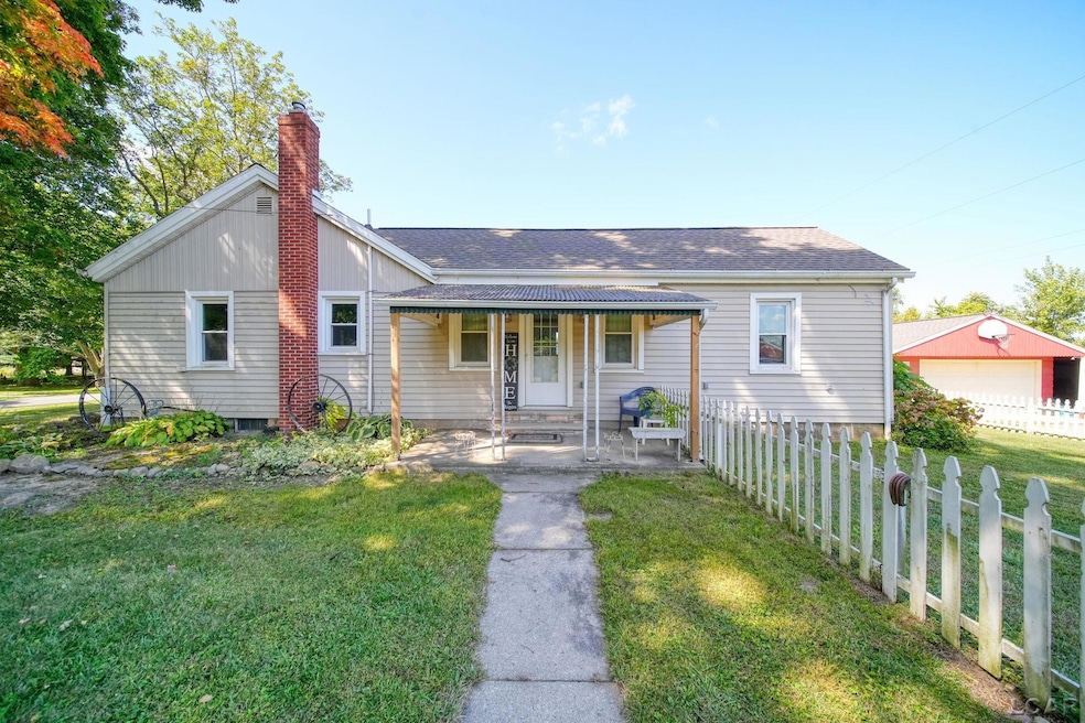 1704 E Carleton Rd, Adrian, MI 49221 - photo 1