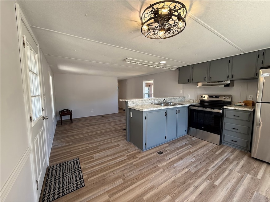 For Sale $135,000 • Co-Listing Agent