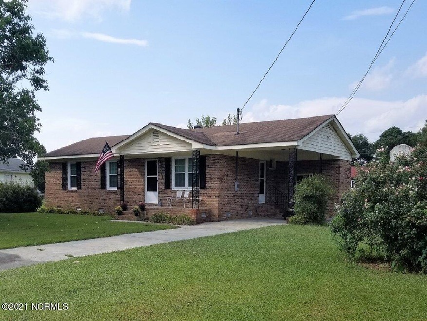 489 Gayle Blvd, Winterville, NC 28590 - photo 1