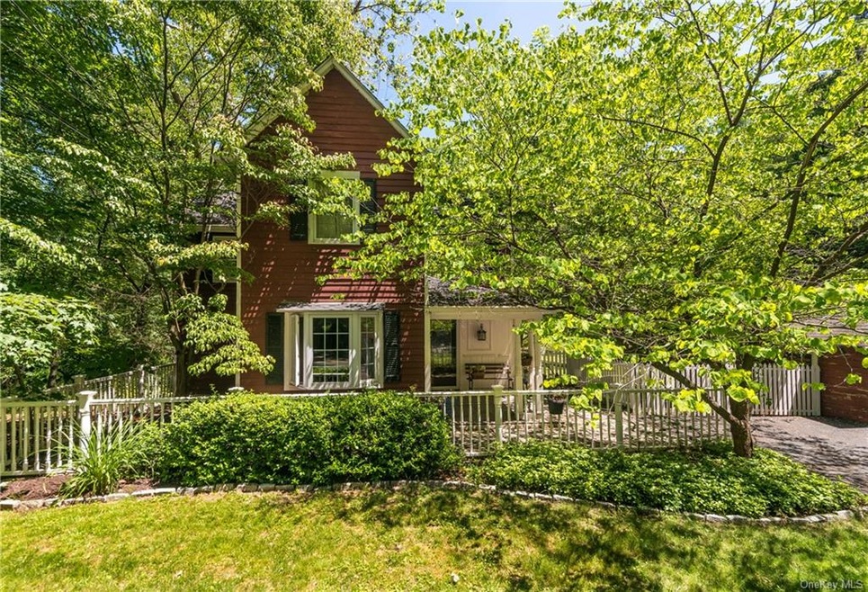 221 Douglas Rd, Chappaqua, NY 10514 - photo 1