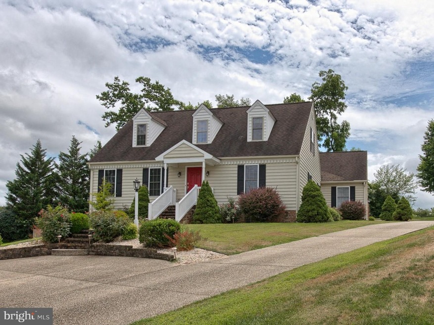 16813 Bowen Ct, Williamsport, MD 21795 - photo 1