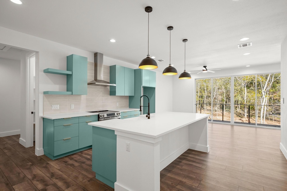 116 Kahana Ln, Bastrop, TX 78602 - photo 1