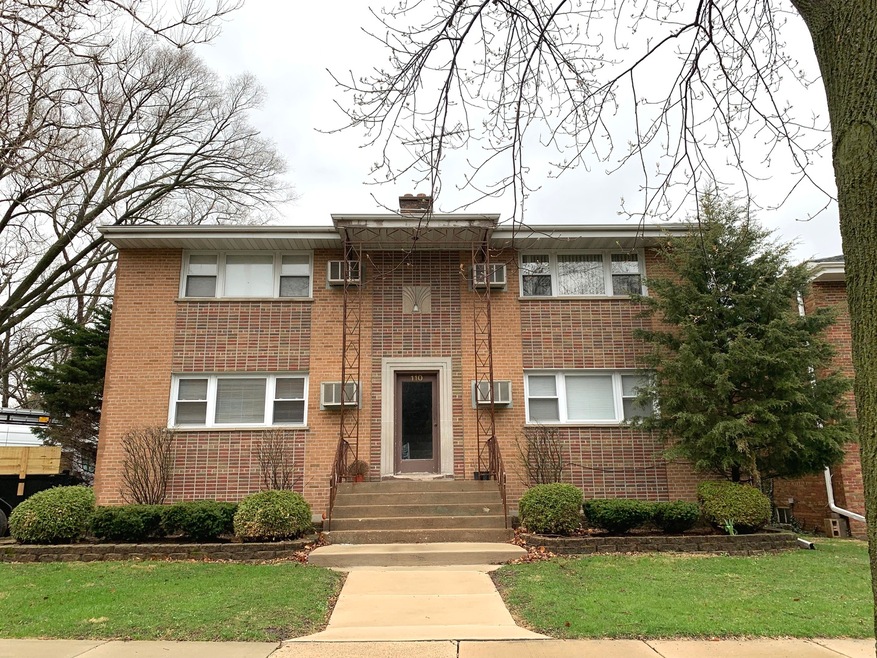 110 S Kenmore Ave unit D, Elmhurst, IL 60126 - photo 1