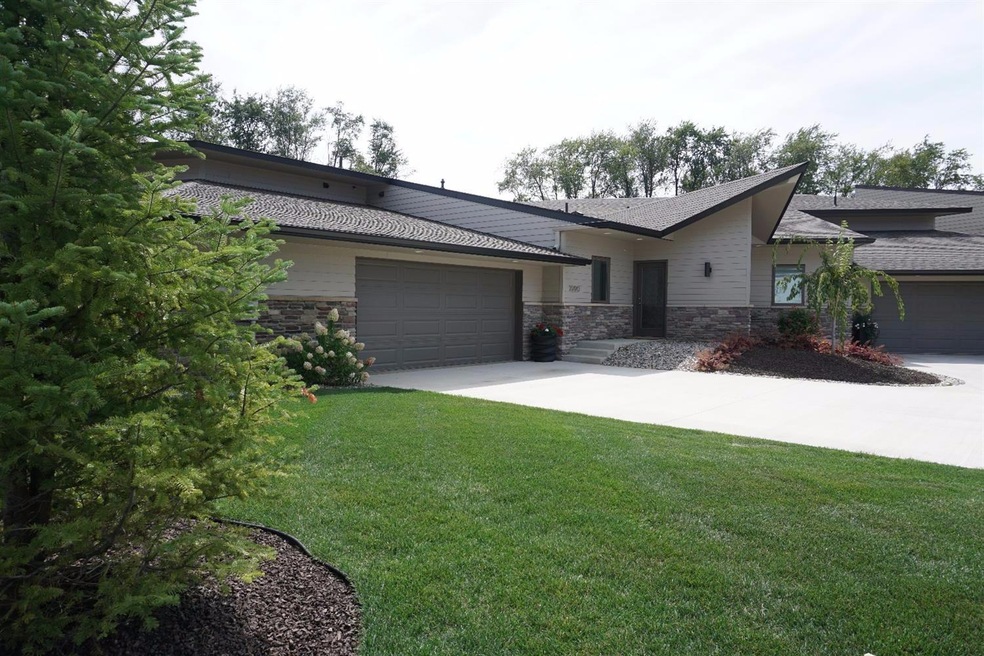 2979 W Palmer Ave, Laporte, IN 46350 - photo 1