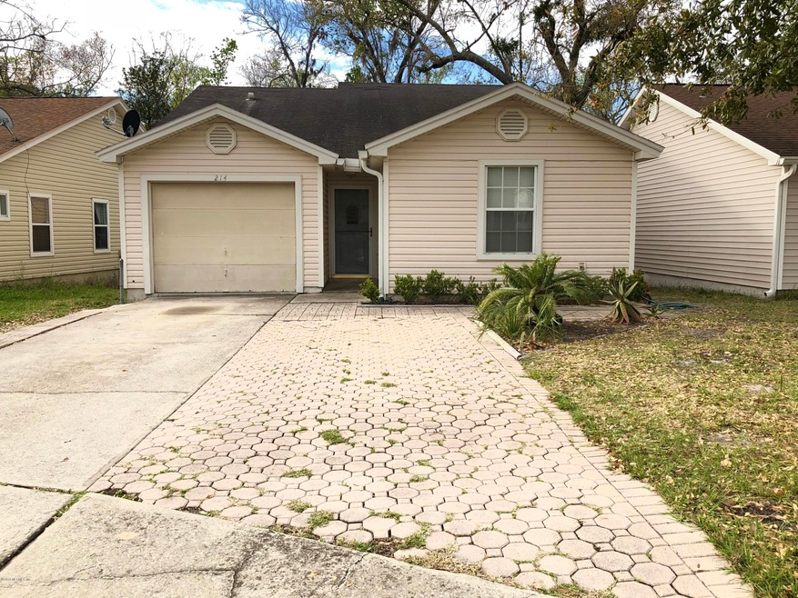 214 Aquarius Cir W, Jacksonville, FL 32216 - photo 1