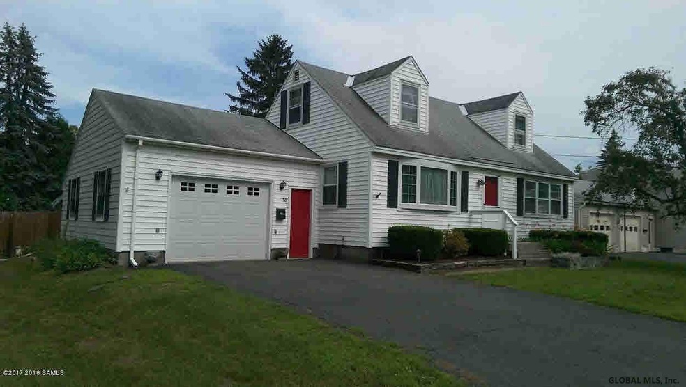 20 Seward St, Queensbury, NY 12804 - photo 1
