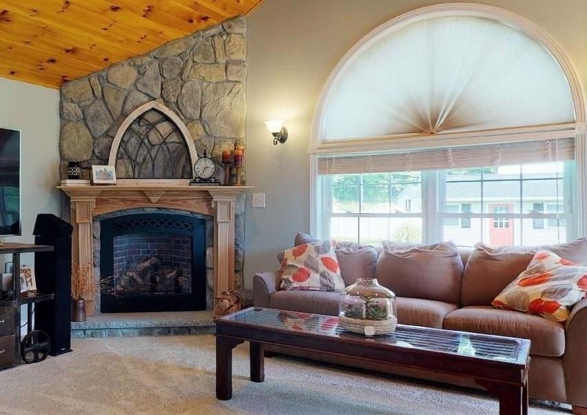 2 Hayley Ct, Hudson, NH 03051 - photo 1