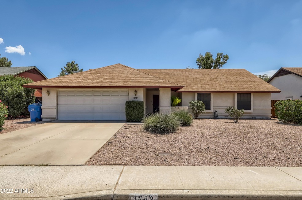 3243 W Campo Bello Dr, Phoenix, AZ 85053 - photo 1