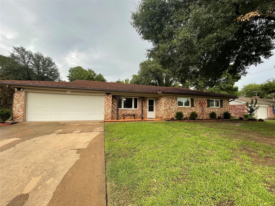 220 Cooper Dr, Hurst, TX 76053 - photo 1