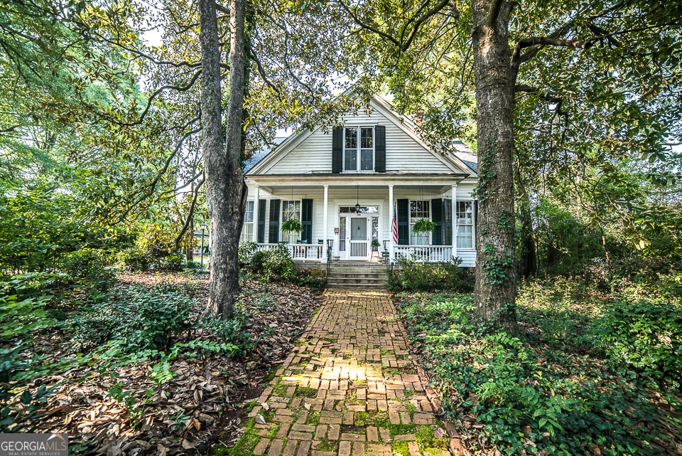 For Rent $1,200/month