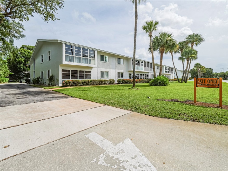 600 Royal Palm Blvd unit 1A, Vero Beach, FL 32960 - photo 1