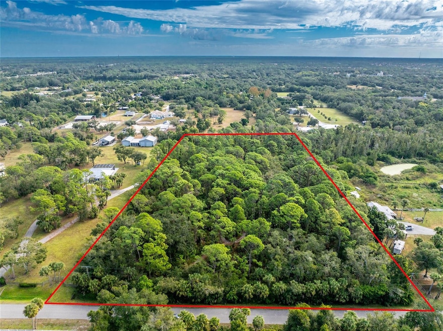 5 acres just minutes from downtown Venice!