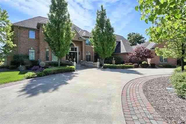 2535 Vhay Ln, Bloomfield Hills, MI 48304 - photo 1